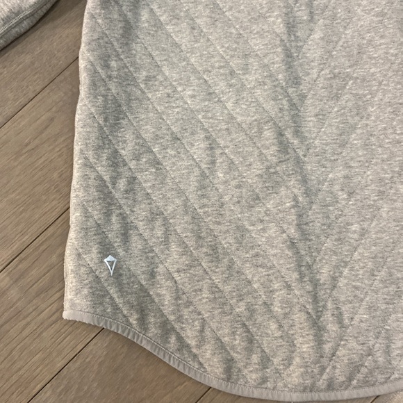 Ivivva Grey Quilted Full Zip Hoodie Thumb Holes Size 12 - Picture 7 of 7